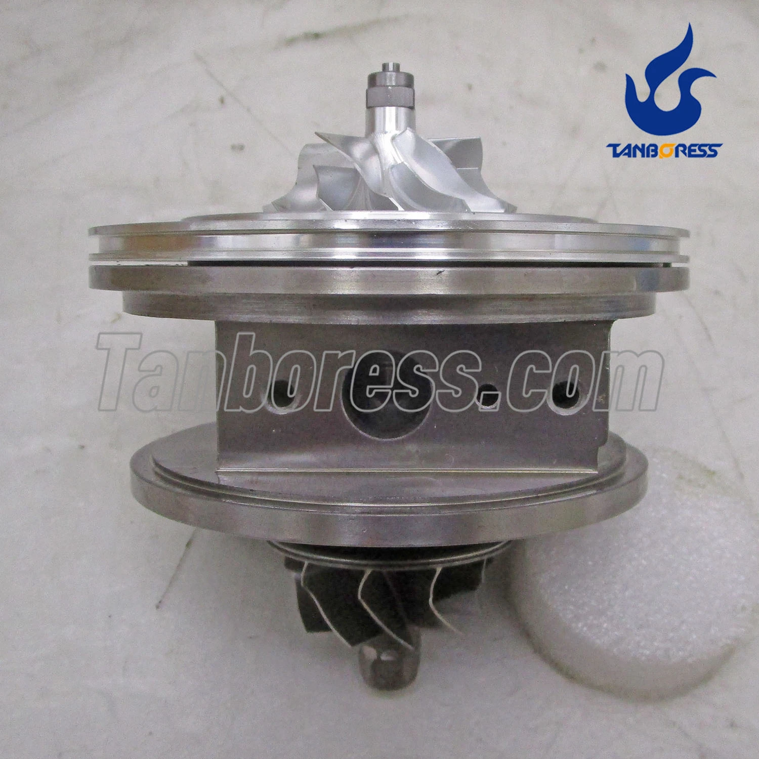 Turbocharger cartridge for Nissan NP300 Pickup 2.5 dCi 133 HP 53039700262 5303-970-0262 turbo