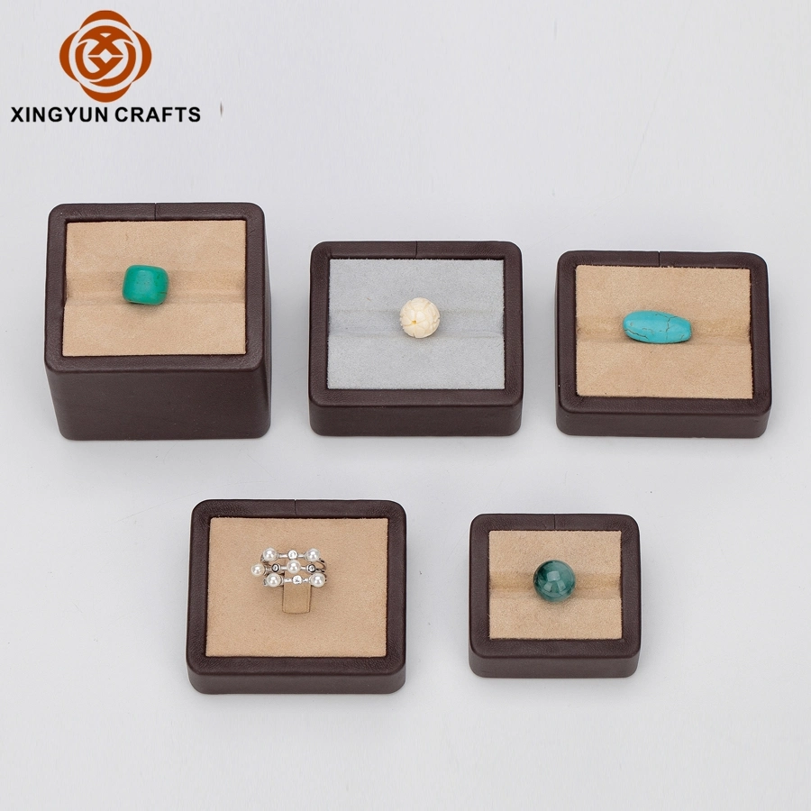 Wholesale China Factory Custom MDF Wrapped with Cream and Brown PU Leather Jewelry Display for Gemstone