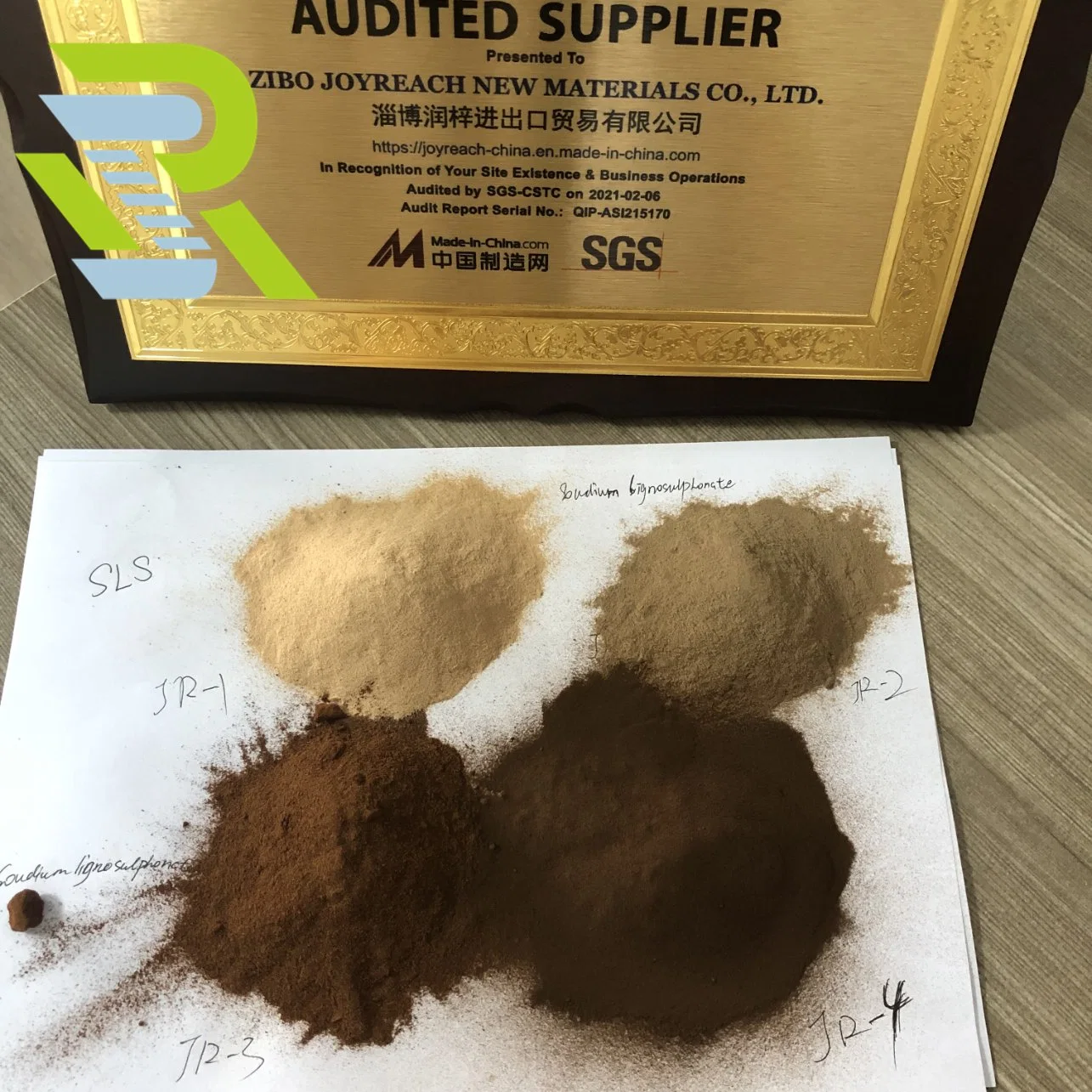 China Lieferant von Natrium Lignosulfonat Brown Powder für Druck und Färben