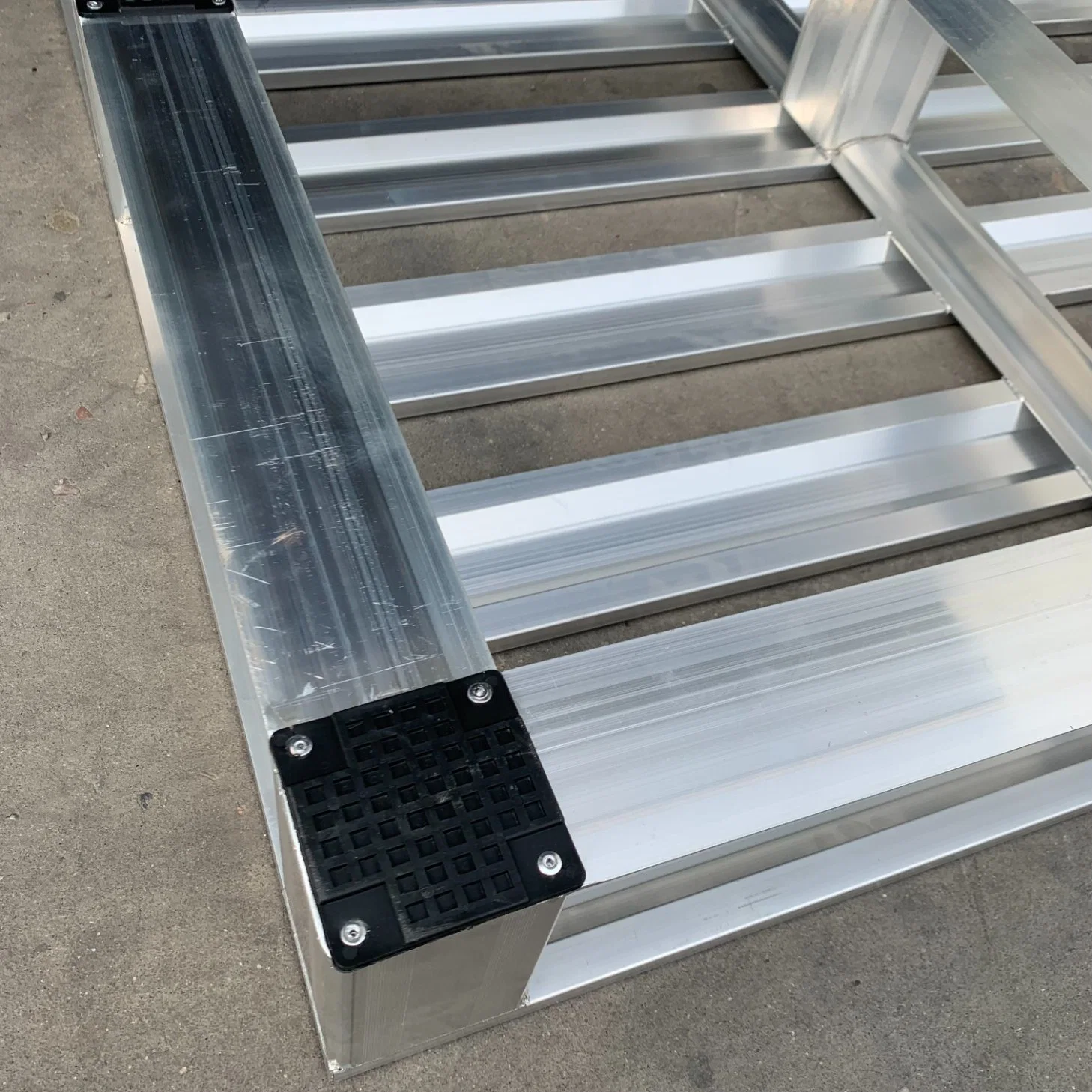 Heavy Stacking Metal Pallet Forklift Use Double Face Aluminum Pallet Warehouse Aluminium Pallet Tray