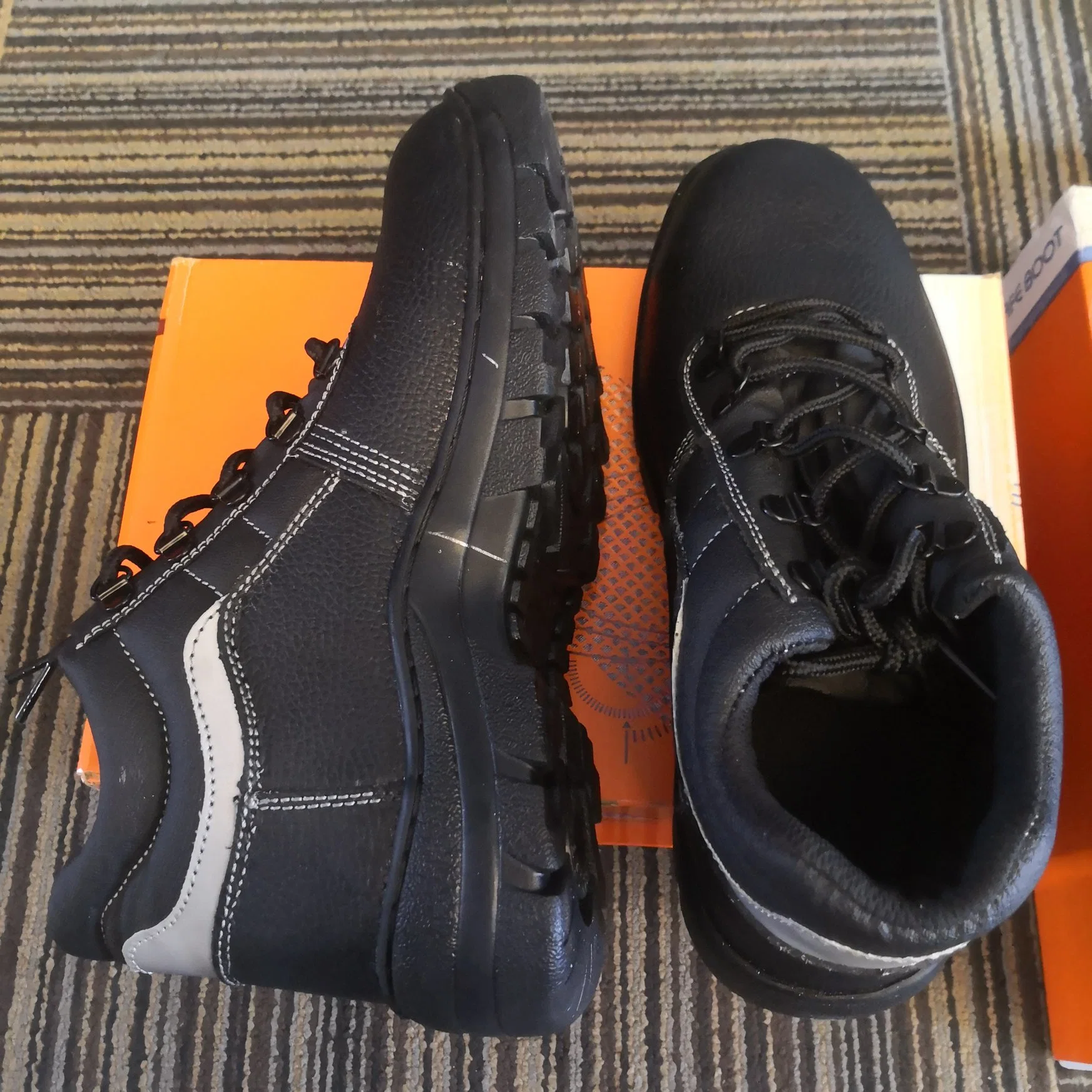 Factory Outlet High Quality Cheap Leather Upper / PU Rubber Sole/ Steel En12568 Toe/Bottom Safety Shoes for Oilworker