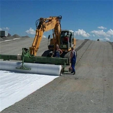 Filtro de tela tejida Geotextile Underlayment Capa de separación tela para la construcción de carreteras en Indonesia