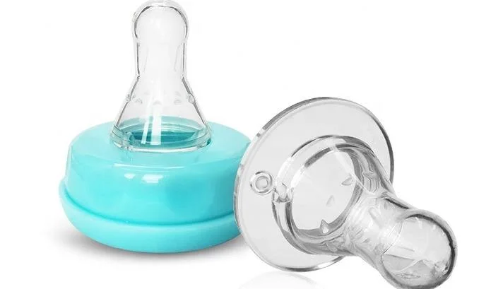 Tétine de biberon standard transparente en silicone alimentaire de qualité supérieure à 100% pour bébé.