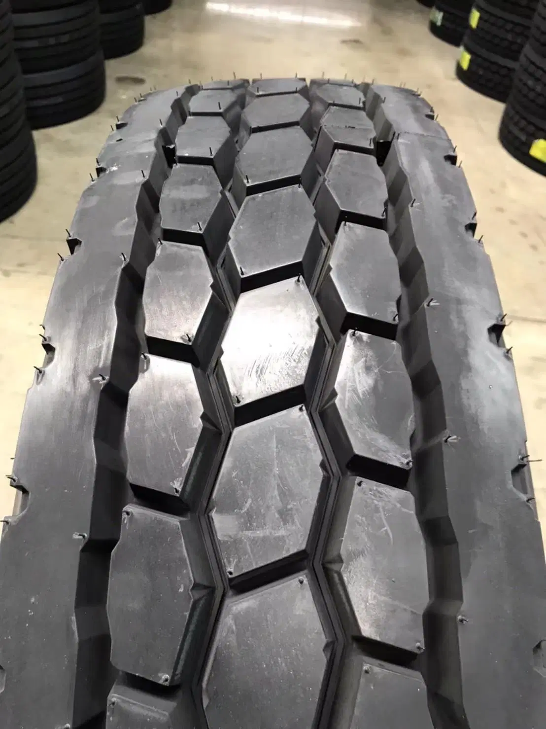 Tubeless tbr tires All Steel Radial truck and Bus Tyre with High Performance High quality/High cost performance Lug Pattern Good Price Superb Wear Resistance and Overloading tyres