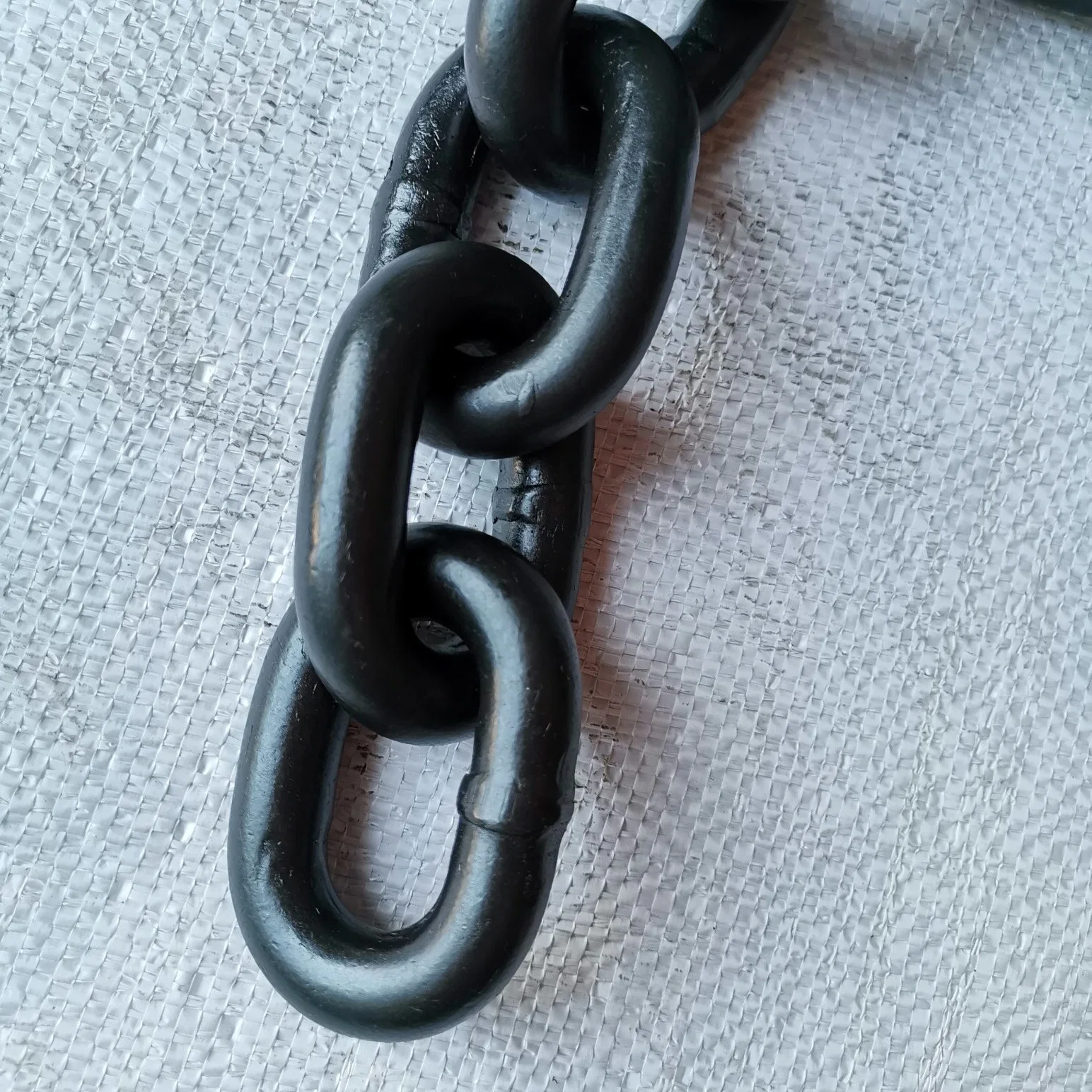 High Tensile Black Heavy Duty Welded Alloy Steel Chain