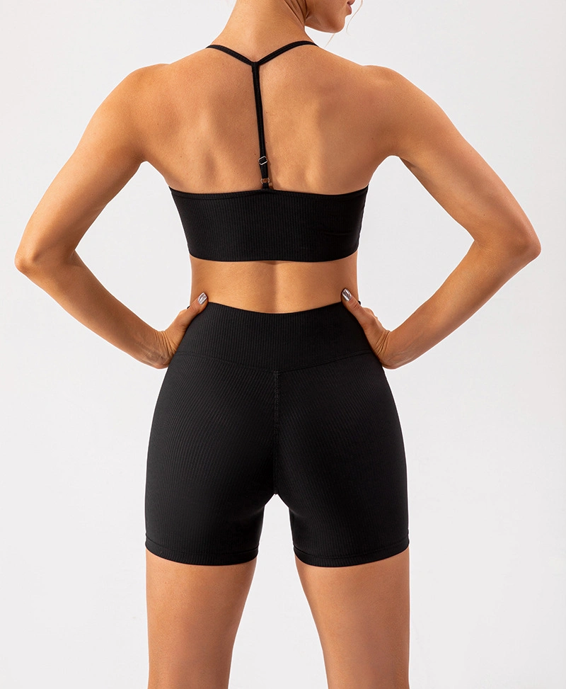 Ensemble de soutien-gorge de sport en tricot côtelé pour femmes avec short de cycliste à taille en V, ensemble de gymnastique, de fitness et de yoga.