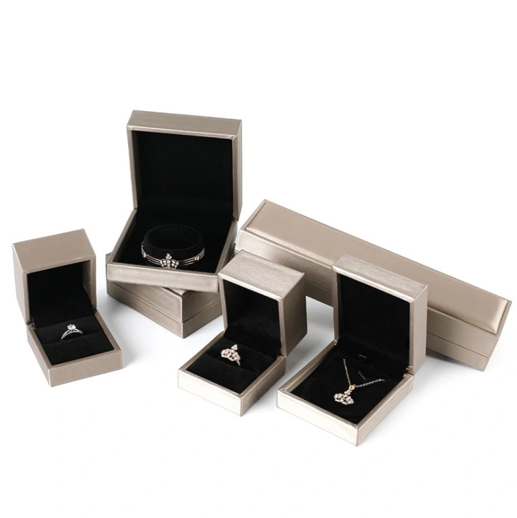 Wholesale/Supplier Custom Logo Leather Jewelry Box Luxury Earring Bracelet Necklace Ring Box Jewelry Packaging Box