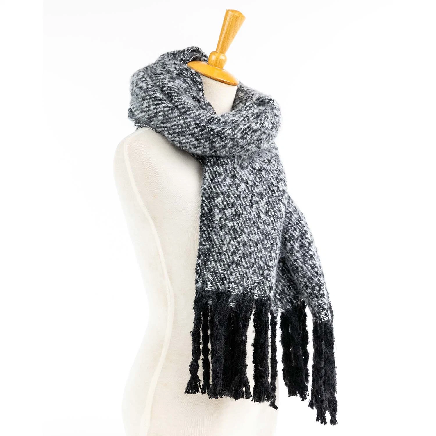 Lieferant Frauen Frühling Herbst Frauen Männer Zubehör Woven Schwarz / Weiß Quaste Solide Super Soft Classic Große Gemütliche Oversize Cappa Tippet Turban Cape Schal