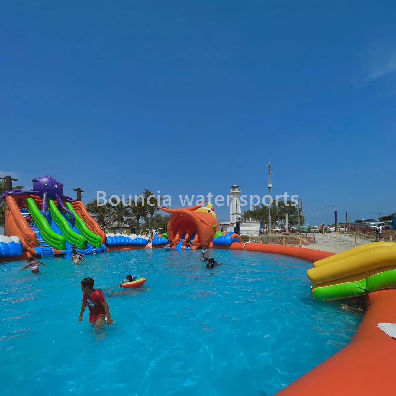 Parque aquático inflável de piscina de água com escorregadores para crianças/adultos, comercial e ao ar livre.