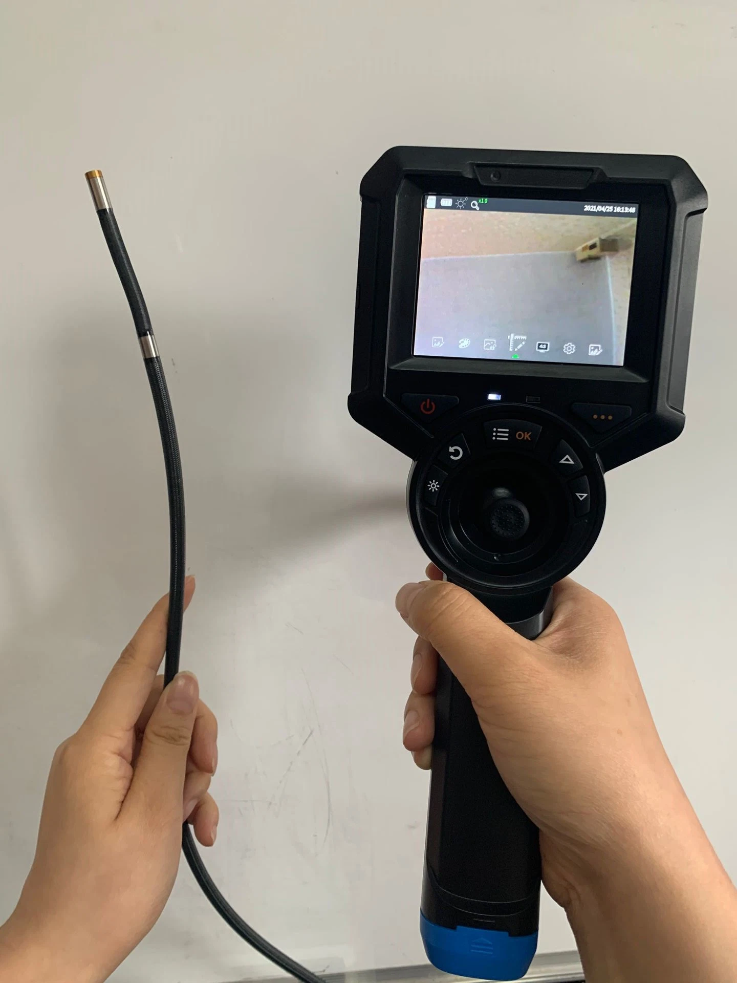 Flexible Industrial Borescope with 6mm Probe Lens, 2mts Working Cable, 3.5 Inch Display, 360 Degree Joystick Articulation