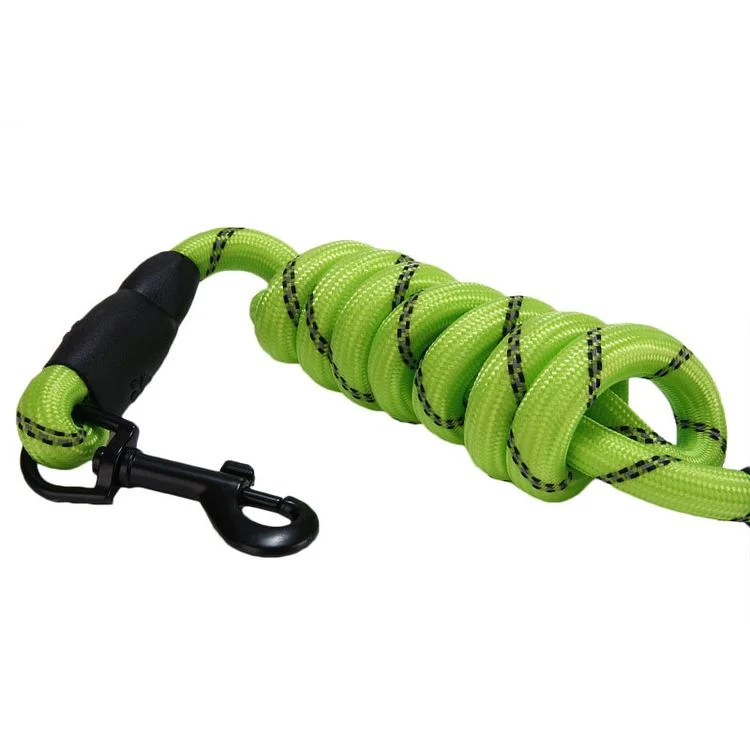 Amazon Hot Sell PET породит Elastic Leash трос с Elastic Выдвижной кошка с кошачью лешашами и отражающими чертами Leases Lead