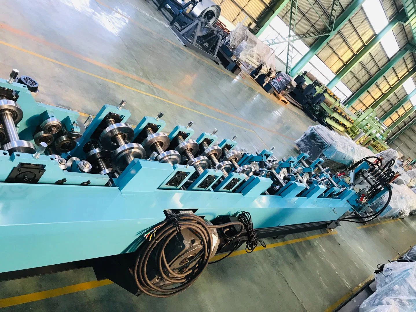 Good Price Peb PLC Track and Stud Cold Roller Former CZ Purlin Roll Forming Machine