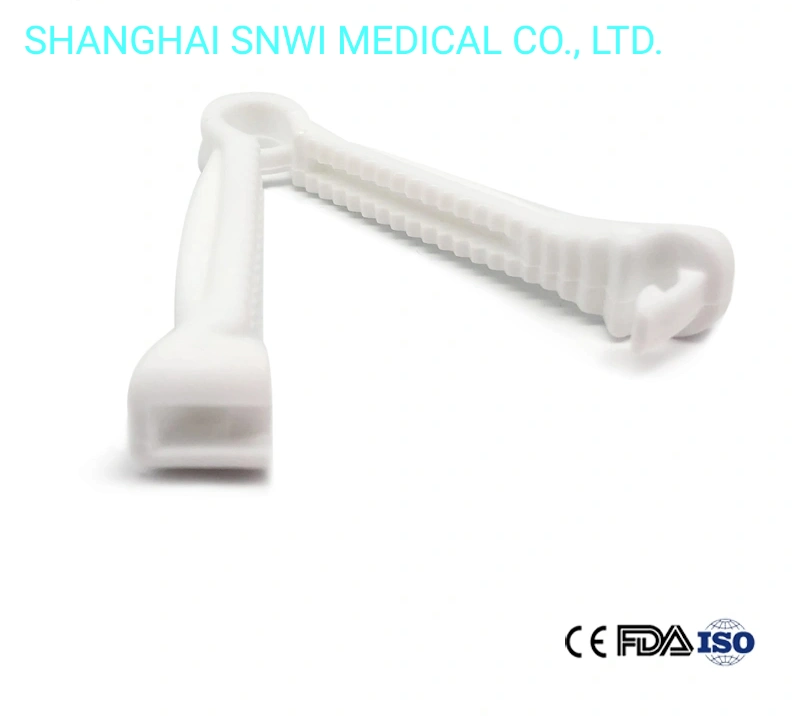 Medical Disposable Sterile Plastic Umbilical Cord Clamp Cutter with CE ISO