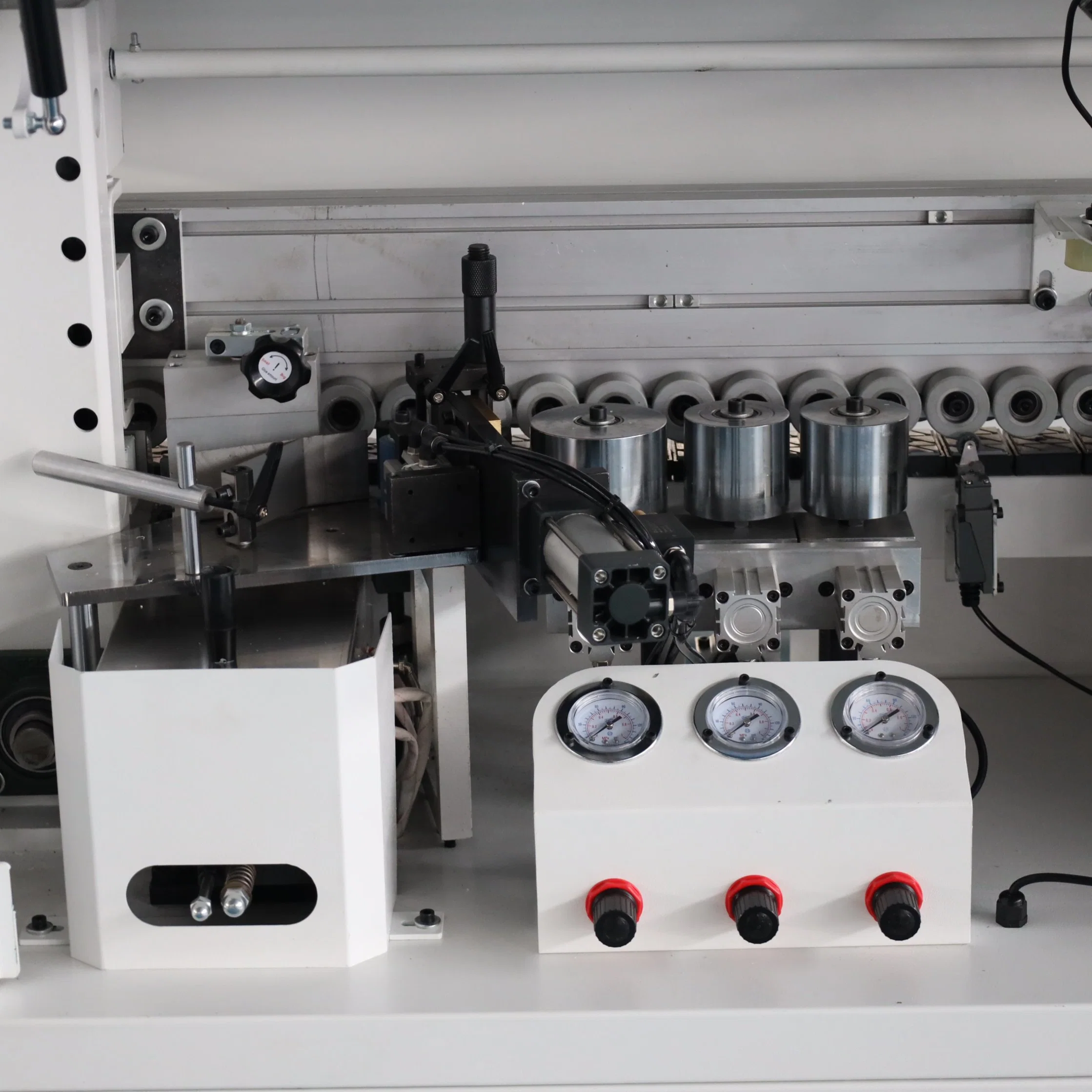 Chinese New Style Woodworking Edge Banding Machine for Polymer Plates Edge Sealing