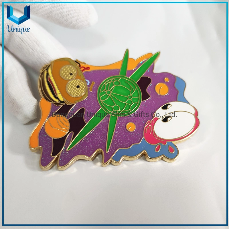 Mayorista de la fábrica de dibujos animados de Esmalte Duro Caracol de diseño de moda insignia de solapa, la alta moda Qualilty Glitter broche de metal para Souvenir regalos