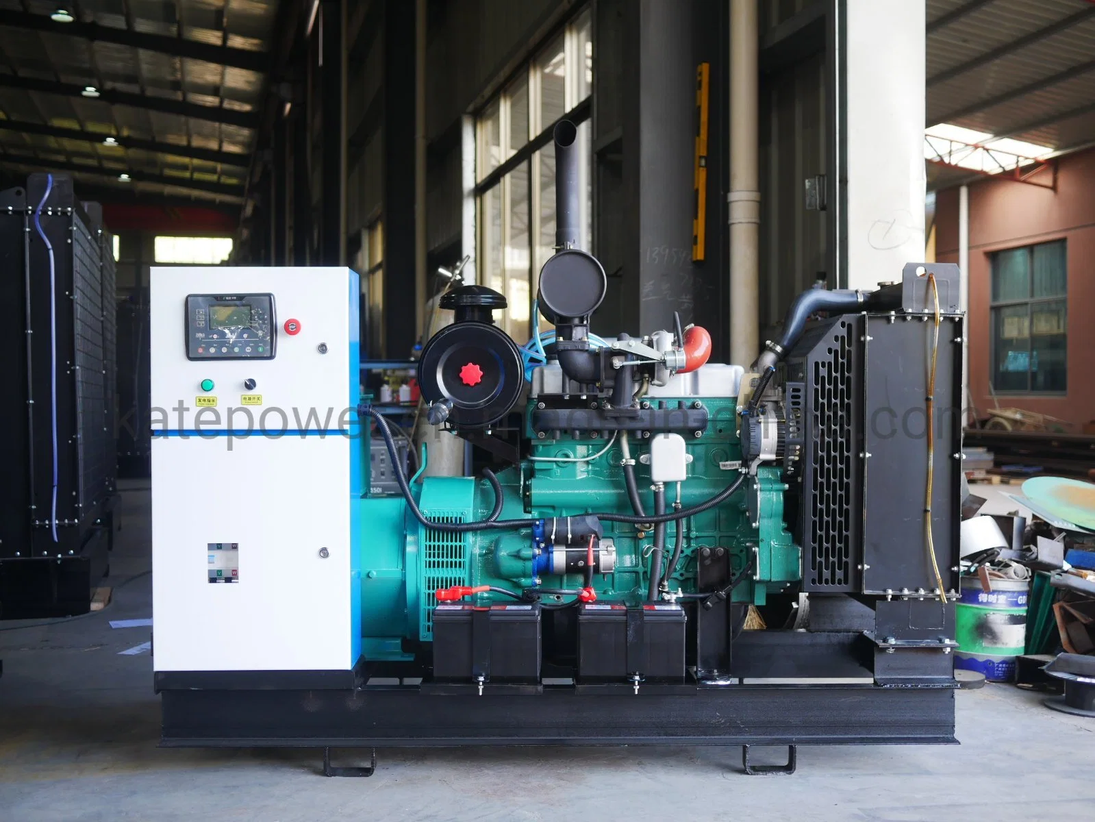 New Arrival 700kVA 560kw Scv720 Power by Shangcai Open Type Diesel Generator Set