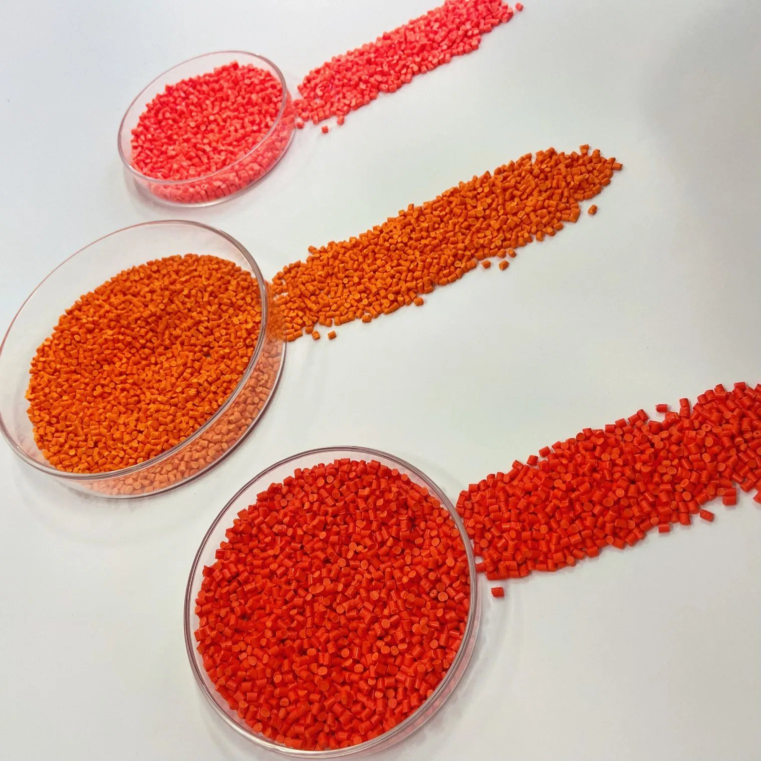 Raw Material PP/PE/ABS/Pet/PVC Color Masterbatch for Versatile Polymer Coloring and Shade Creation