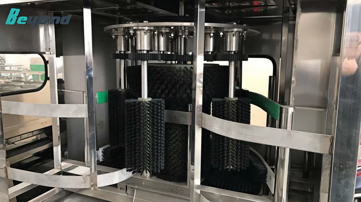 Qgf Series Aseptic 3&5 Gallon Beverage Barrel Alkaline Mineral Water Washing Liquid Filling Packaging Processing Machine