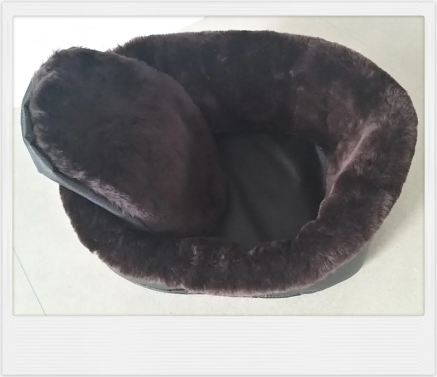 Supreme Quality Real Sheepskin Fur Dog Bed Washable Small Size Pet Accessories