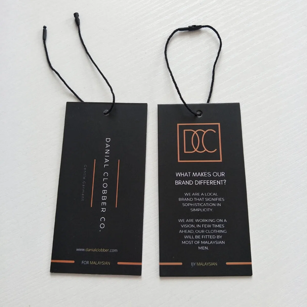 Vestuário profissional Hang Tag etiquetas de seqüências Hangtag mínima fábrica de cartão de Papel