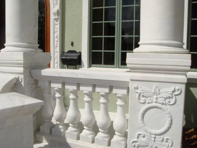 White Marble Curved Handrail Balustrade System Honed