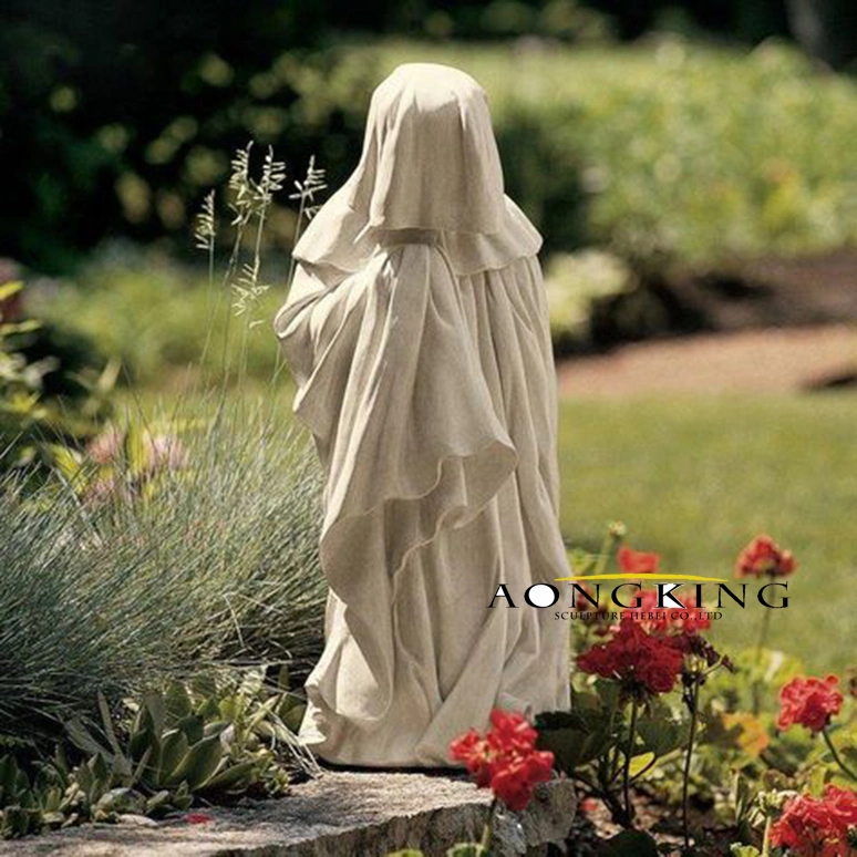 La figura del jardín de esculturas de mármol a la monja religiosas