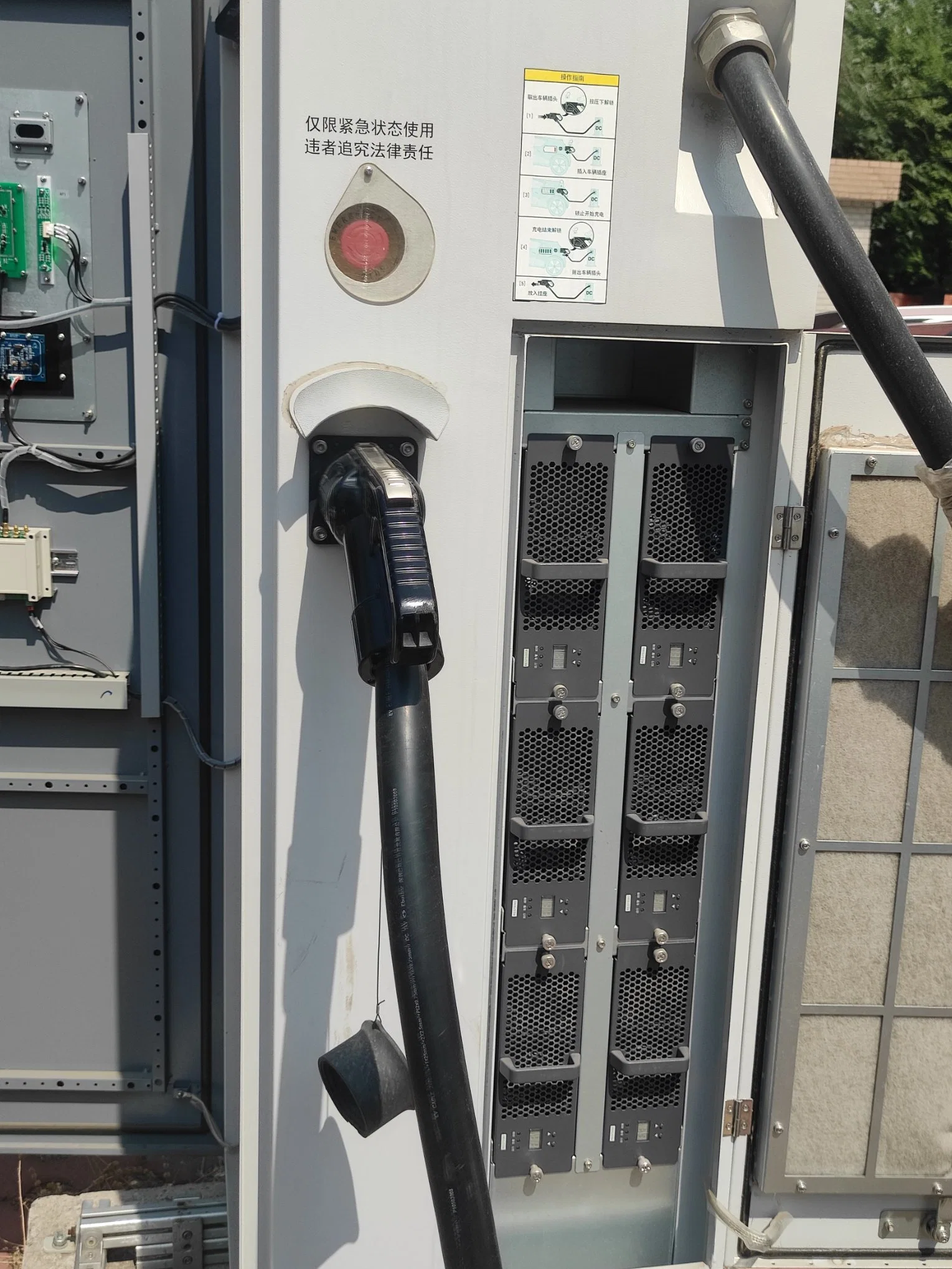 Neu Ankunft breiter Ausgangsbereich 180kW lange Lebensdauer integriert Luftkühlung DC-Ladestation