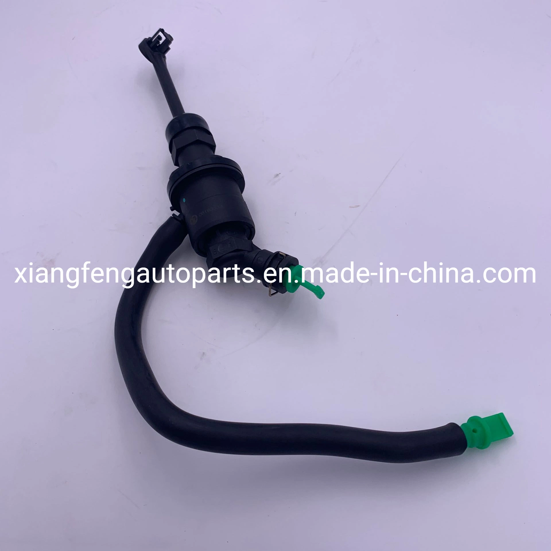 Auto Plastic Clutch Master Cylinder 30610-Jg00e for Nissan X-Trail T31 J32