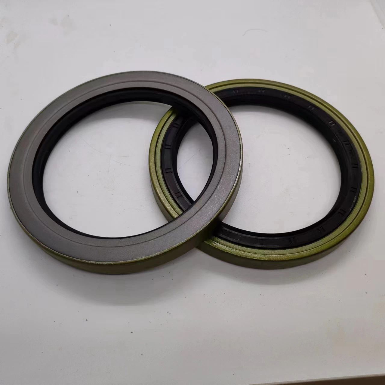 Ta 127*165.1*16 Oil Seal NBR FKM