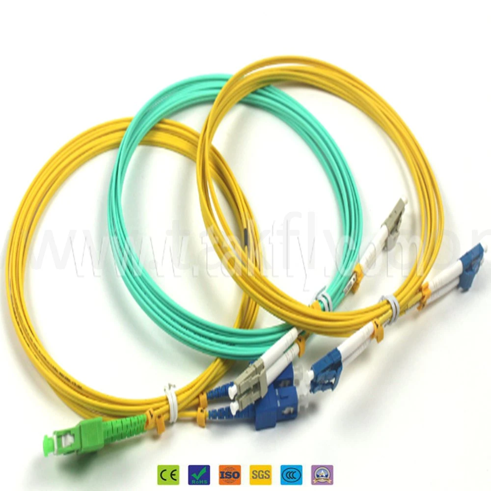 Baja pérdida de inserción de fibra óptica 8/12/24/48/96/144 Núcleos Om3/OM4 Cable troncal MPO/MTP-LC cable de conexi n de Convergencia de salida