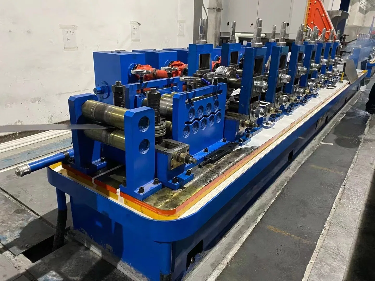 High Speed ERW Pipe Straight Seam Welded Pipe Making Machine