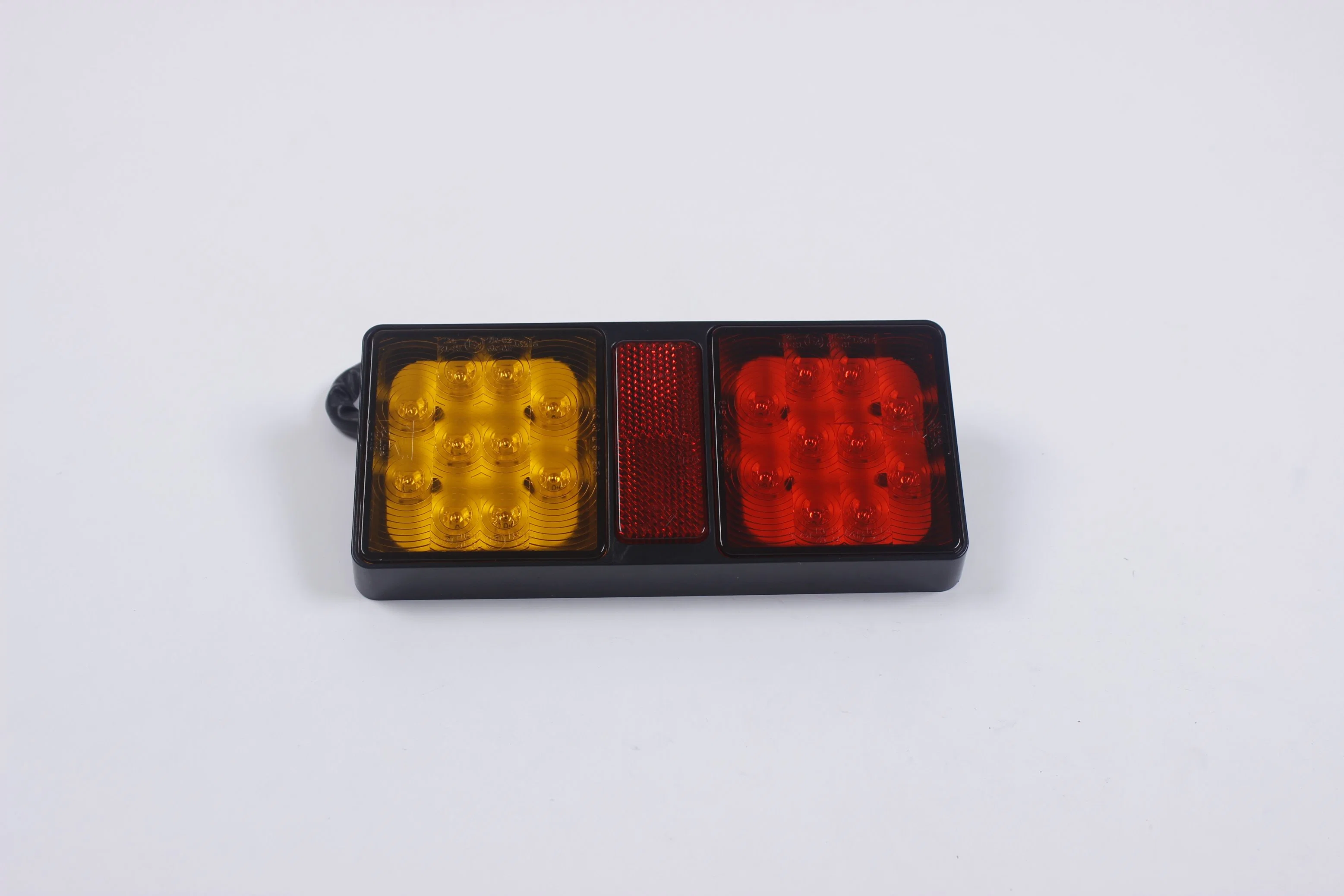 Truck Spare Parts LED Tail Turn Signal Brake Lamp Lt113