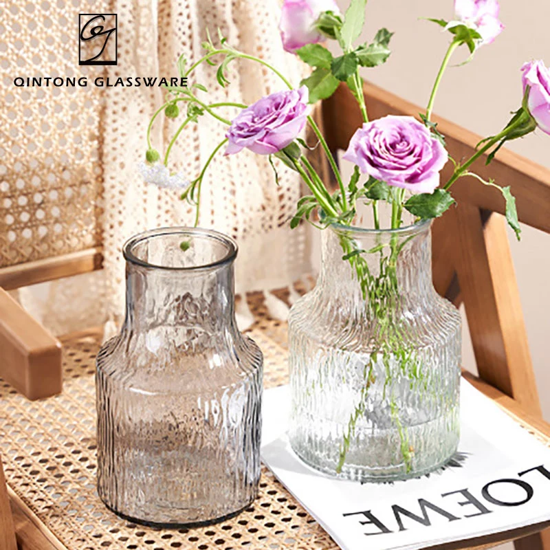 High-Quality Cheap Creative Design Colorful Moderntabletop Decorative Flower Glass Vase for Home Decor Dining Table