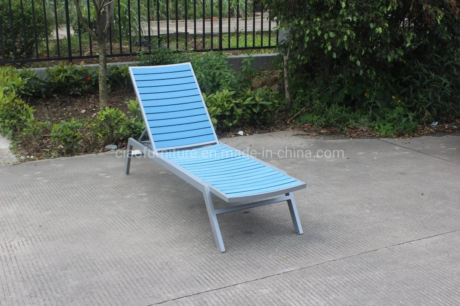 Leisure PS Wood Sun Lounger Outdoor Furniture with Side Table