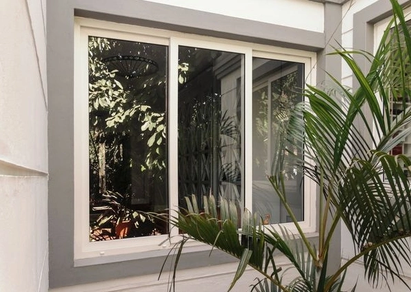 Hurricane Impact Chinese Manufacturer Conch UPVC Profile Plastic Sliding Windows