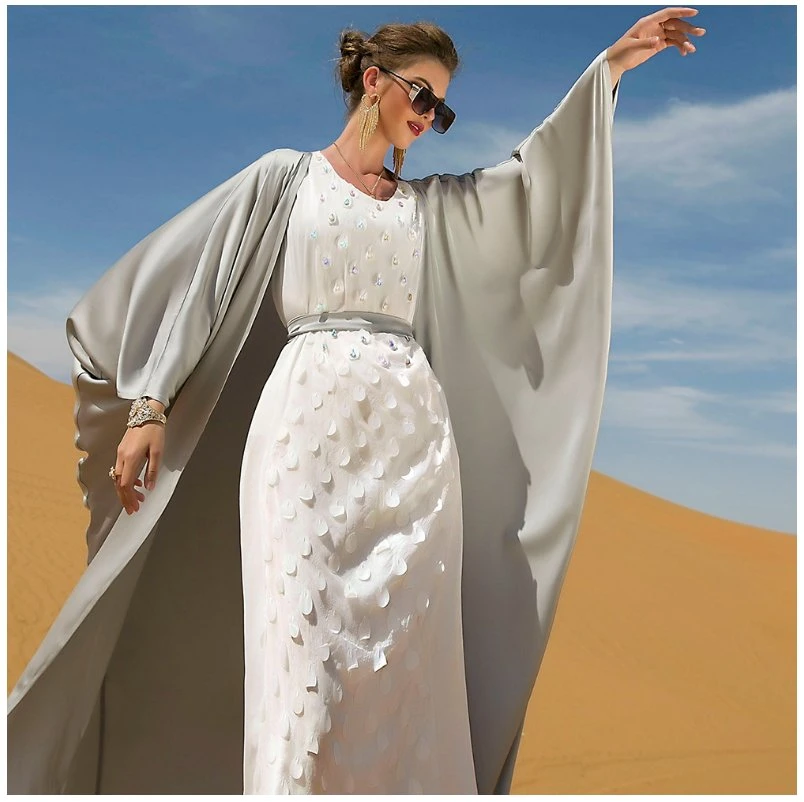 The New Hand-Stitched Silver Gray Two-Piece Middle Eastern, Dubai, Foreign Trade Dress