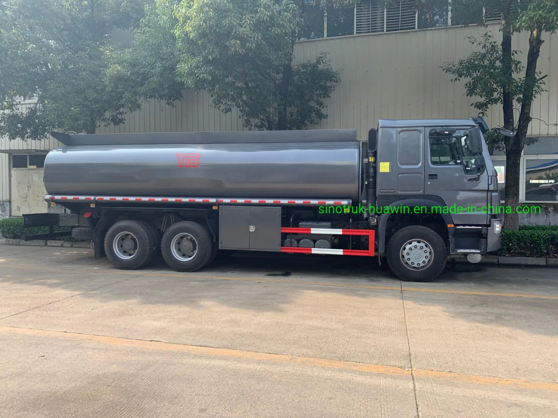 Best Price Diesel/Petrol/Gasoline Delivery 6X4 Fuel Tanker