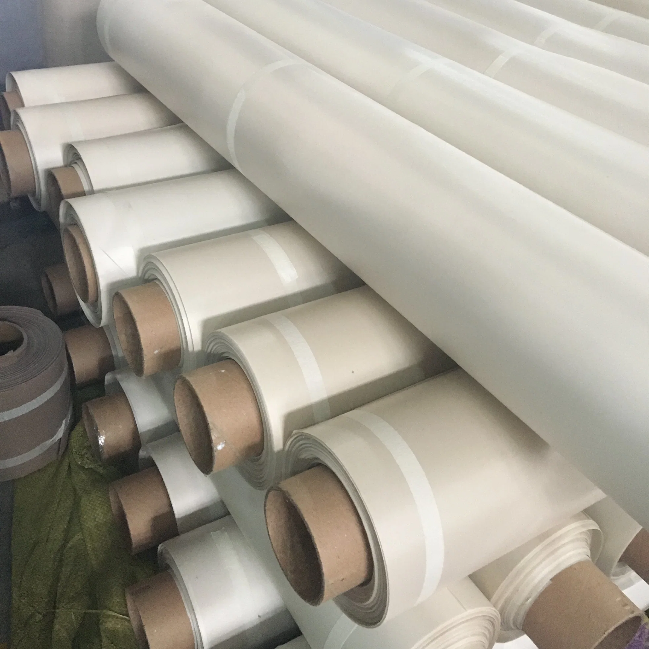 New Type Protecting Electrical Components Transfer PTFE Coated Fiberglass Cloth Roll Glass Fabric Silica Fiberglass Cloth Sheet PTFE Coated Fabric