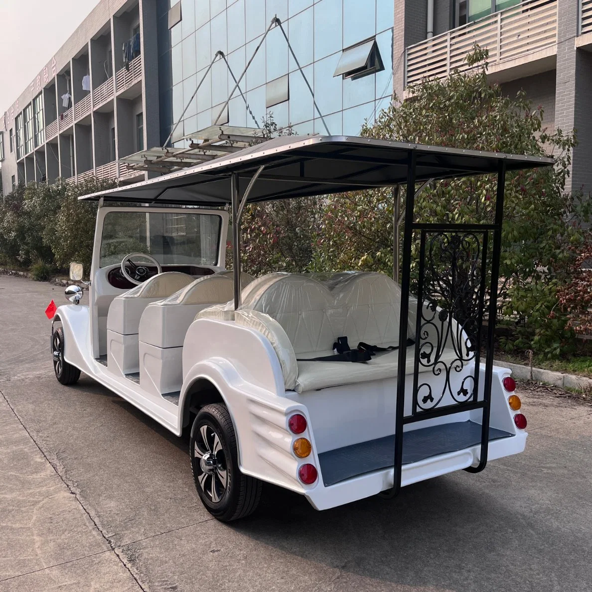 12 Seats Electric Golf Cart Shuttle Bus Classic Wedding Car Retro