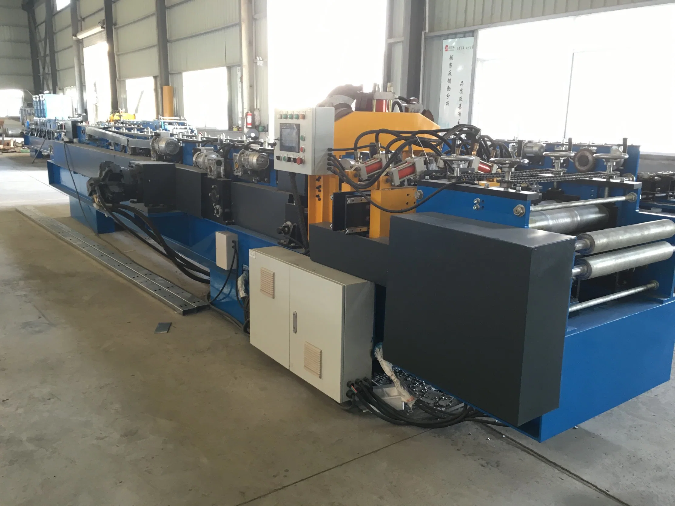 European Standard Steel C Z U Channel/ Purline/ Cold Rolling Forming Machine