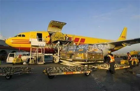 DHL UPS FDX Agent Express Serviço de Transporte de Estafeta Frete Internacional de Lanzhou/Guiyang/Xi &amp; rsquo; an na China para Roma, Milão, Firenze Itália