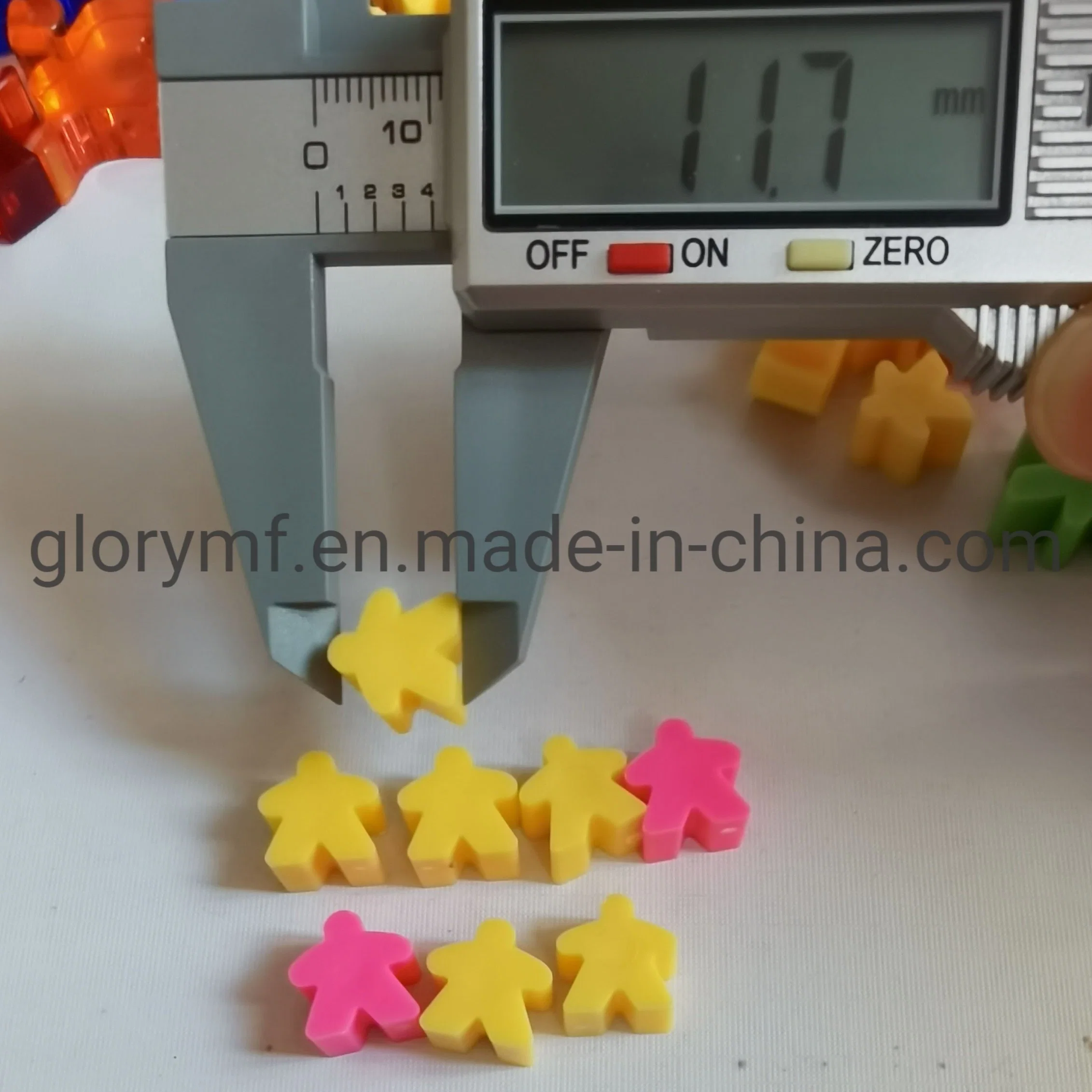 China Suppliers Colorful Plastic Meeples for Board Game Card Game