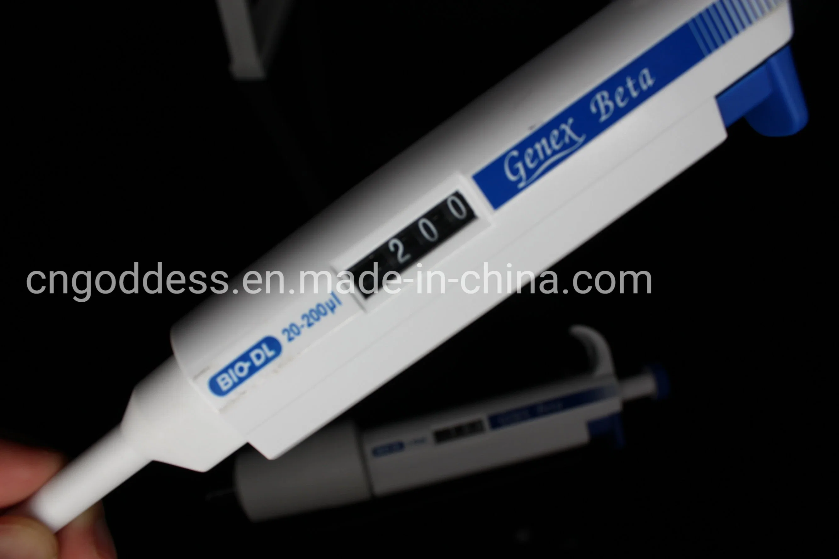 Single Channel Adjustable Volume Micro Pipette Micropipette Lab