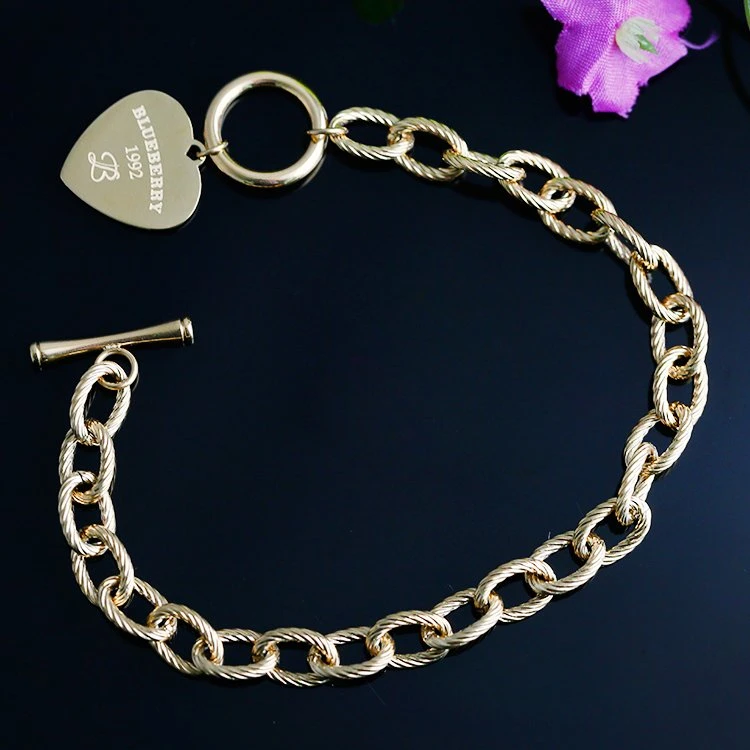 Love T-Buckle Bracelet 2021 أزياء جديدة للنساء