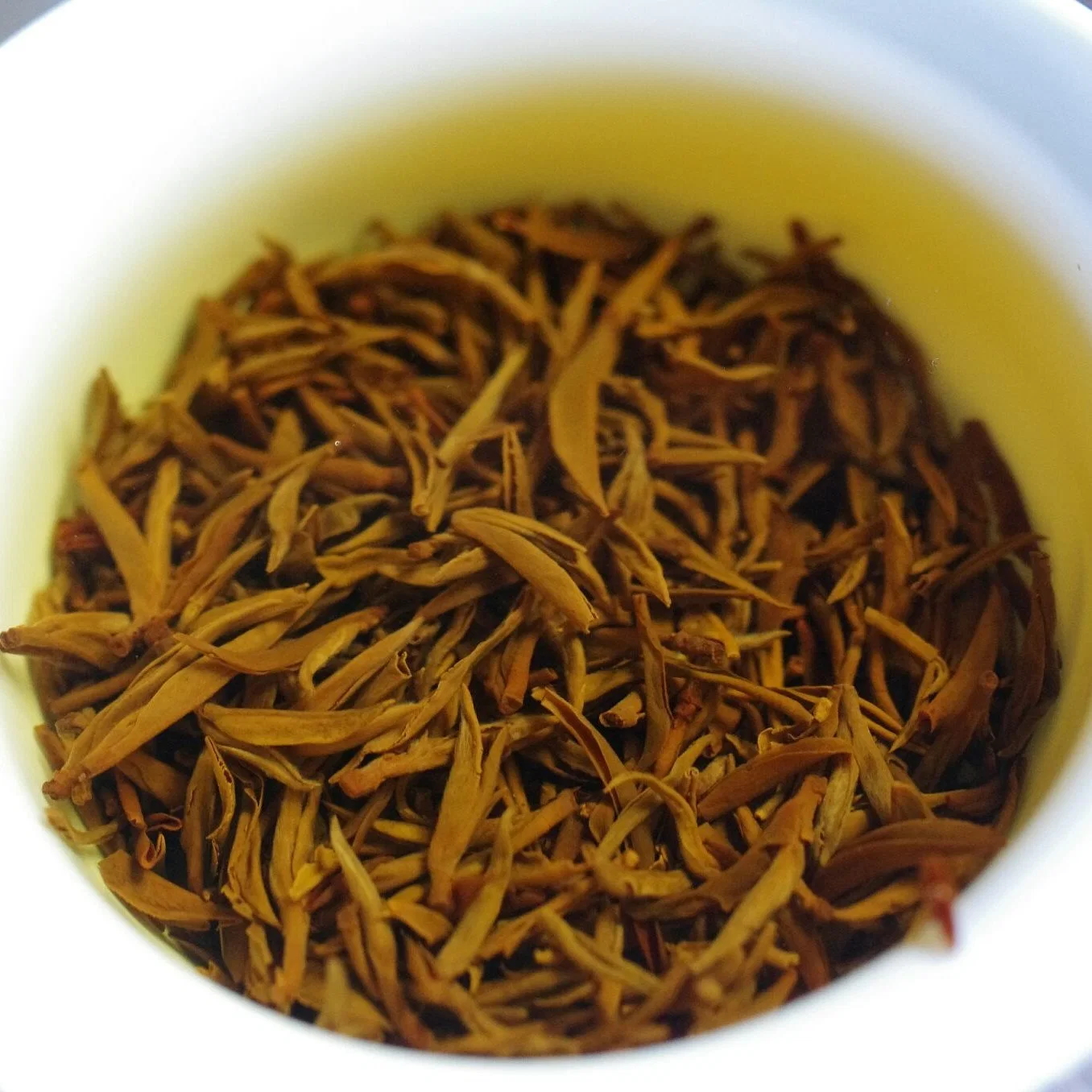 Yunnan Organic Golden Monkey Black Tea Bulk Tea