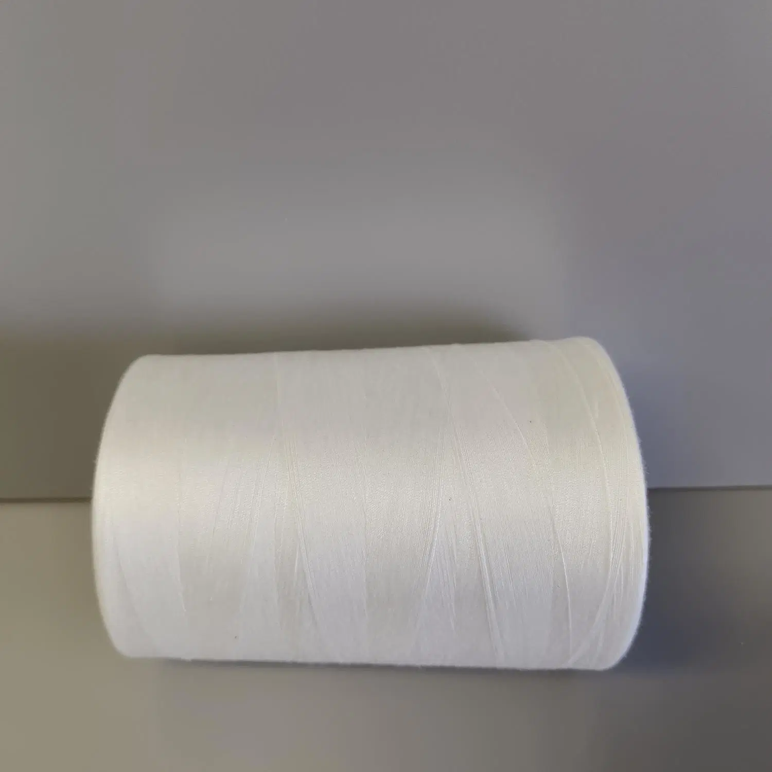 High Strength 100% All-Light Polyester Double Twisting Sewing Thread Yarn Sp53/2 for Weaving