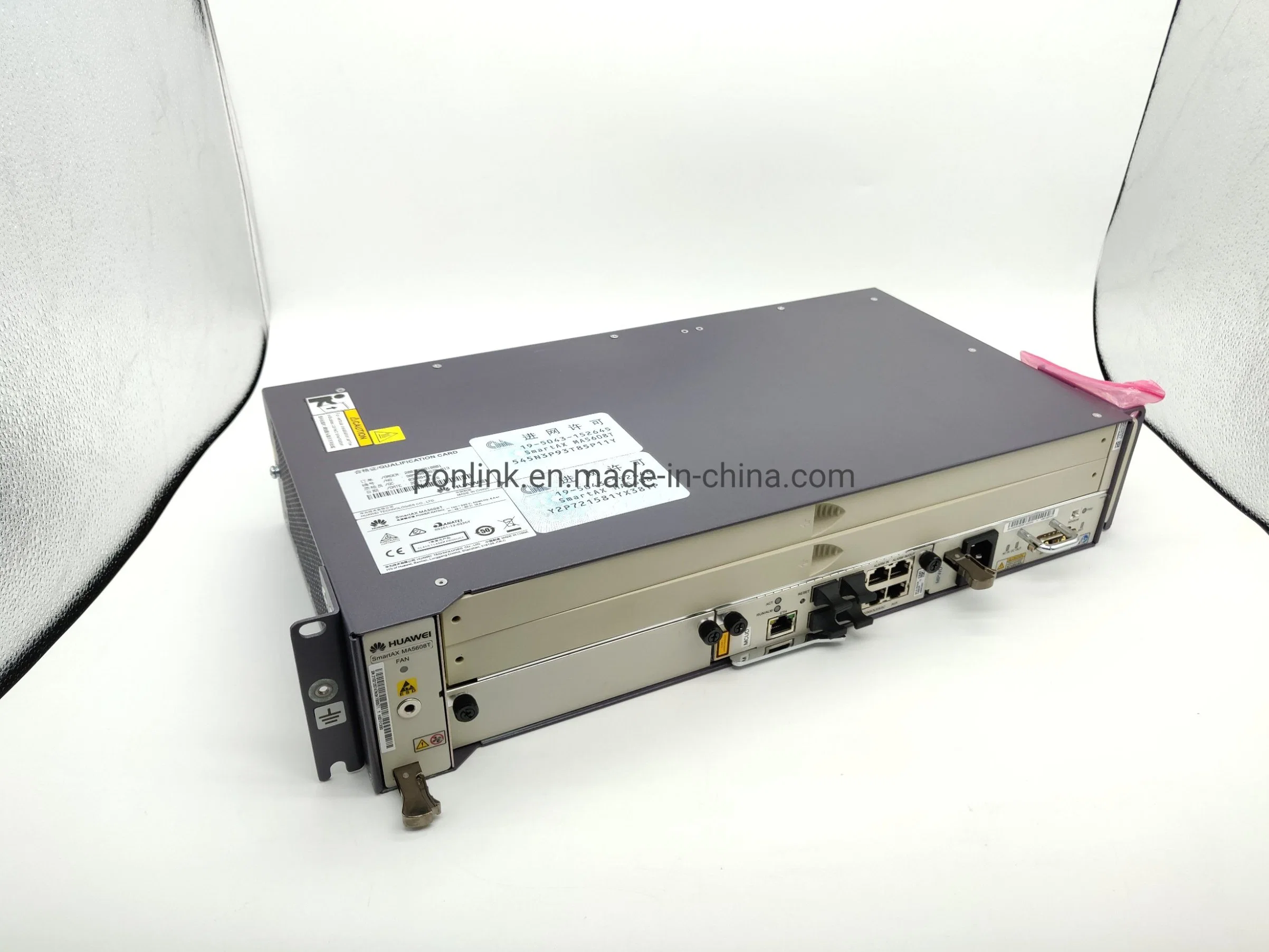 A Huawei Ma5608t Olt 1*Mcud, 1*Mpwd