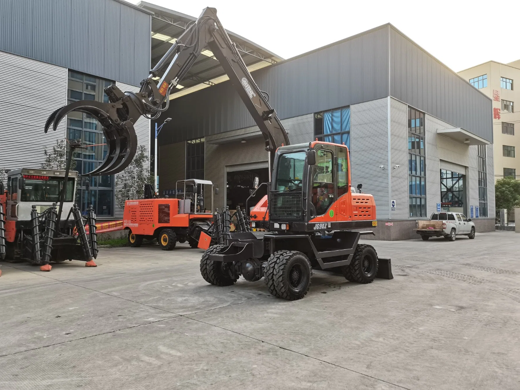 Offre spéciale machine à bois pour la saisie de grumes Ingénierie de pelle hydraulique à bois pour la saisie de grumes Véhicule de construction