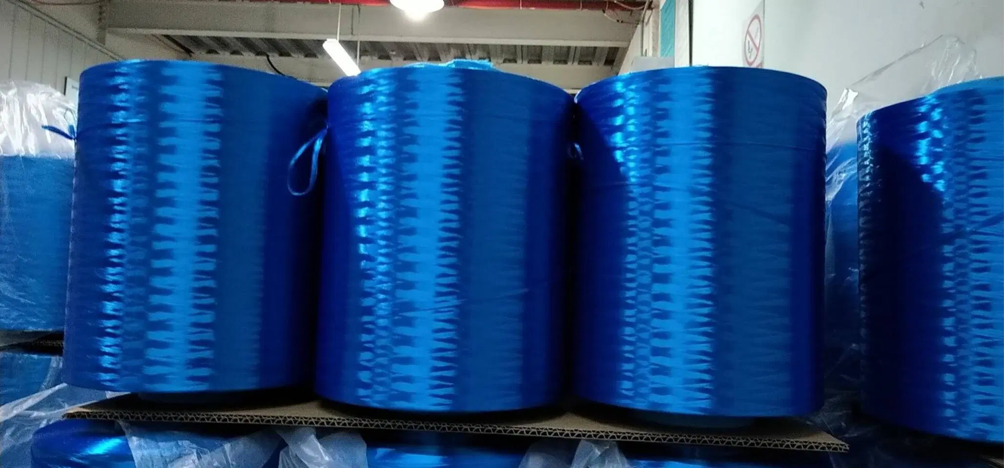 Fibre optique à haute ténacité UHMWPE 1760dtex avec la couleur bleue pour la corde