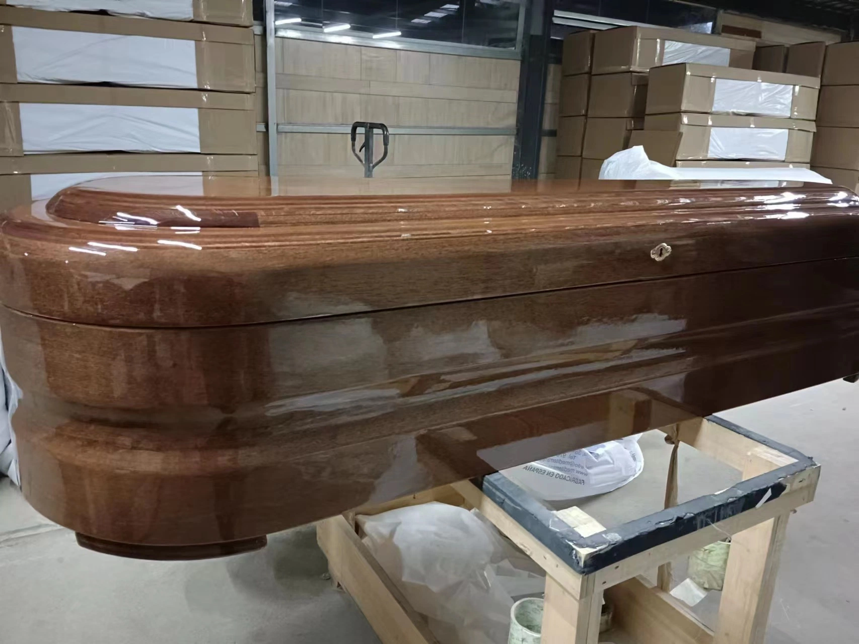 European Style Ataud Caskets Veneer Art Coffins Caskets and Coffins for Funeral